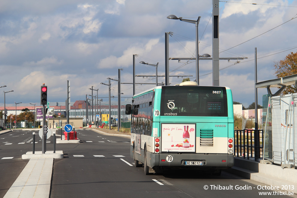 Bus 3627 (AE-902-YZ) sur la ligne 285 (RATP) à Orly