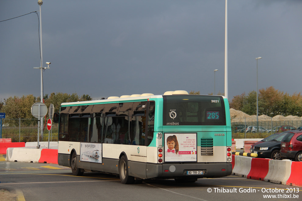 Bus 3621 (AD-799-ZC) sur la ligne 285 (RATP) à Orly