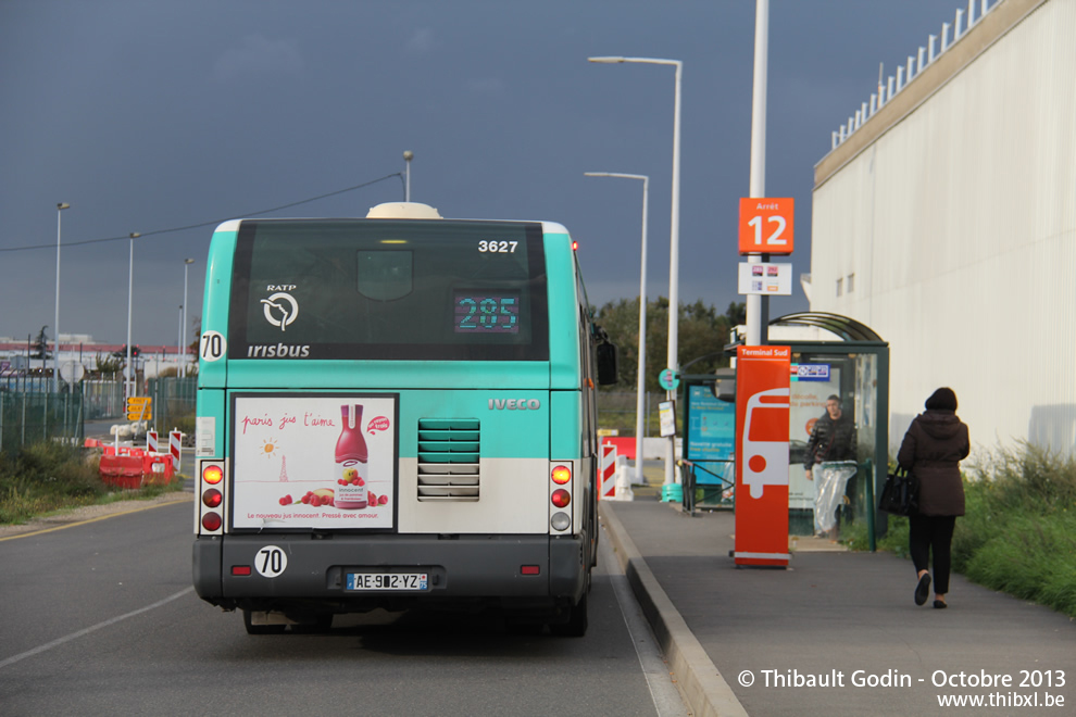 Bus 3627 (AE-902-YZ) sur la ligne 285 (RATP) à Orly