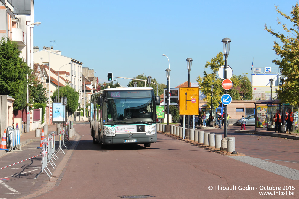 Bus 3622 (AD-859-ZC) sur la ligne 285 (RATP) à Juvisy-sur-Orge