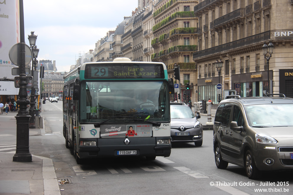 Bus 7524 (715 QAF 75) sur la ligne 29 (RATP) à Opéra (Paris)