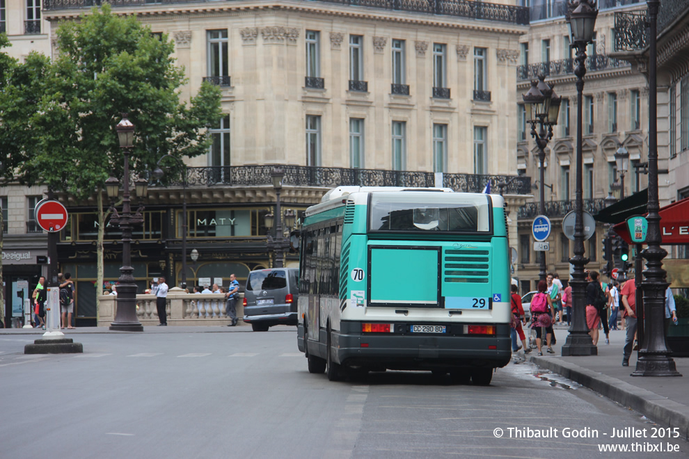 Bus 7893 (CC-290-BQ) sur la ligne 29 (RATP) à Opéra (Paris)