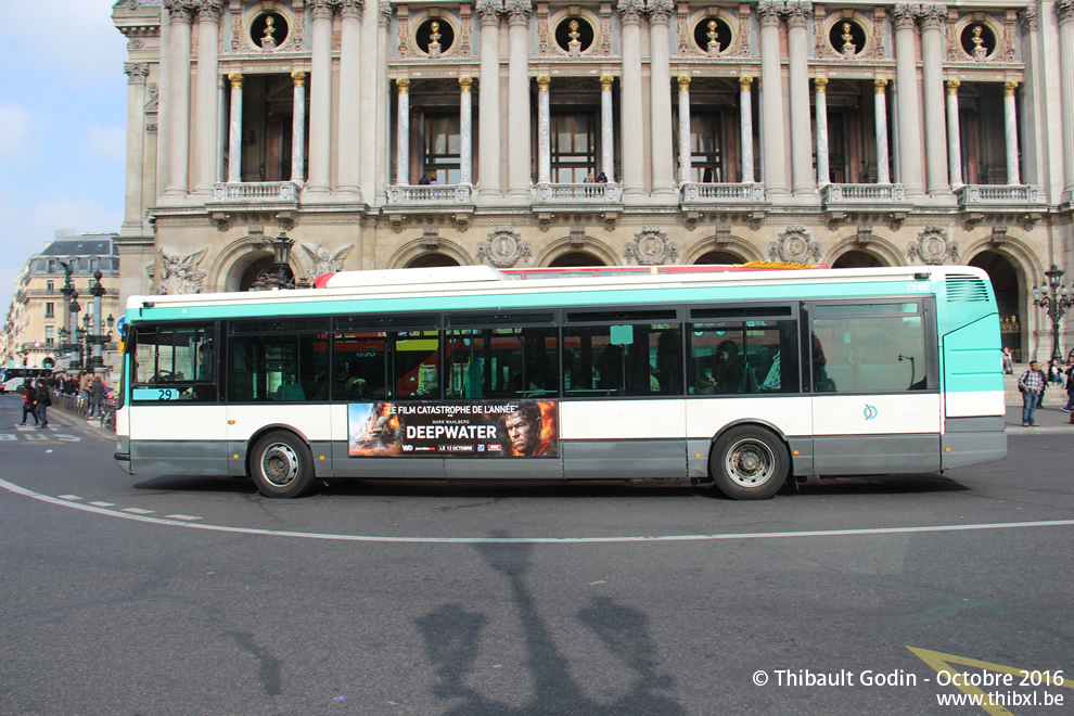 Bus 7740 (DF-458-DF) sur la ligne 29 (RATP) à Opéra (Paris)