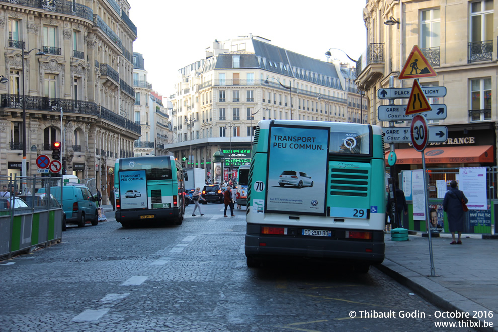 Bus 7893 (CC-290-BQ) sur la ligne 29 (RATP) à Gare Saint-Lazare (Paris)