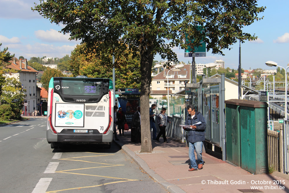 Bus 8851 (DS-503-FE) sur la ligne 294 (RATP) à Sceaux