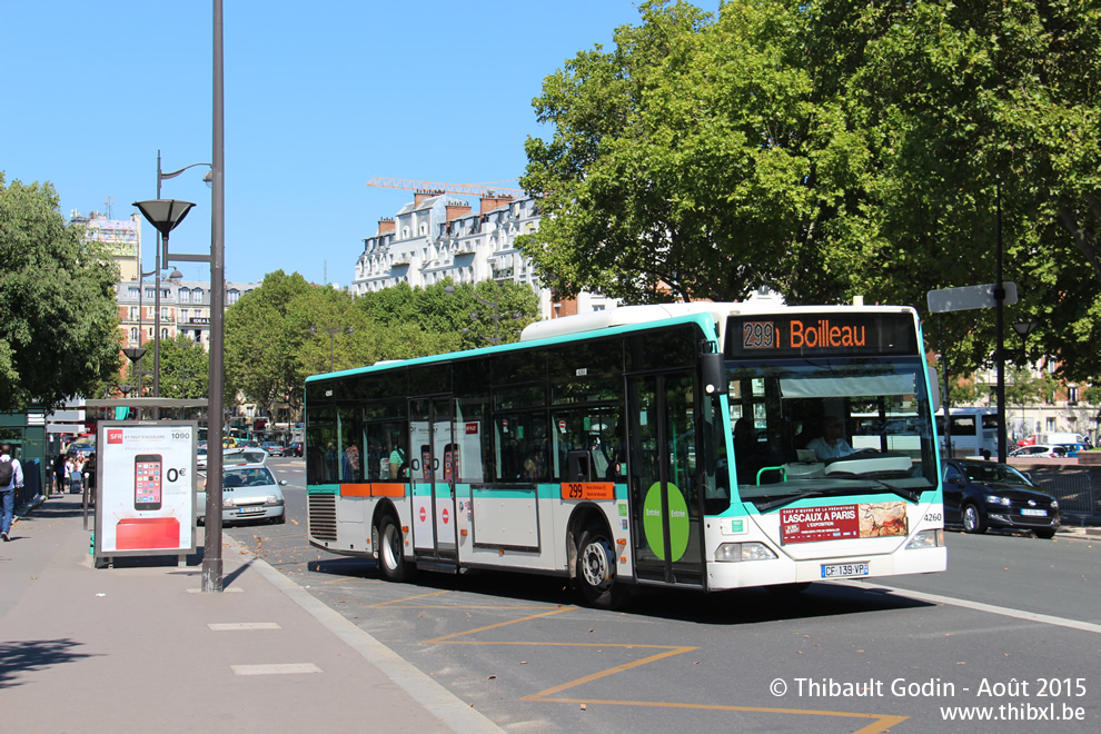 Bus 4260 (CF-139-VP) sur la ligne 299 (RATP) à Porte d'Orléans (Paris)