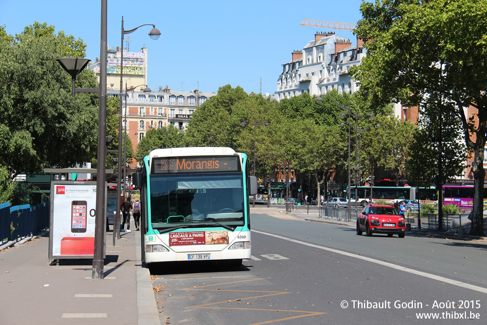 Bus 4260 (CF-139-VP) sur la ligne 299 (RATP) à Porte d'Orléans (Paris)