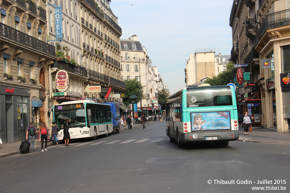 Bus 3434 (877 RNG 75) sur la ligne 30 (RATP) à Gare de l'Est (Paris)