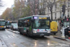 Bus 8527 (CB-648-FP) sur la ligne 30 (RATP) à Gare du Nord (Paris)