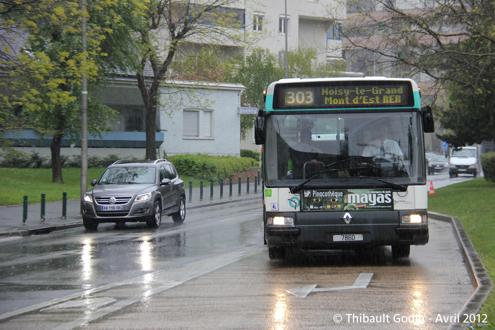 Bus 7860 sur la ligne 303 (RATP) à Noisy-le-Grand