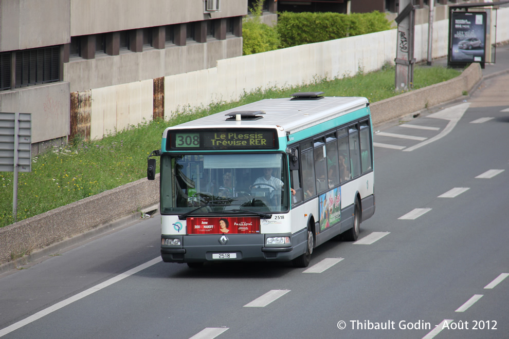 Bus 2518 sur la ligne 308 (RATP) à Créteil