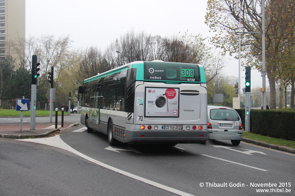 Bus 8732 (CS-745-JZ) sur la ligne 308 (RATP) à Créteil