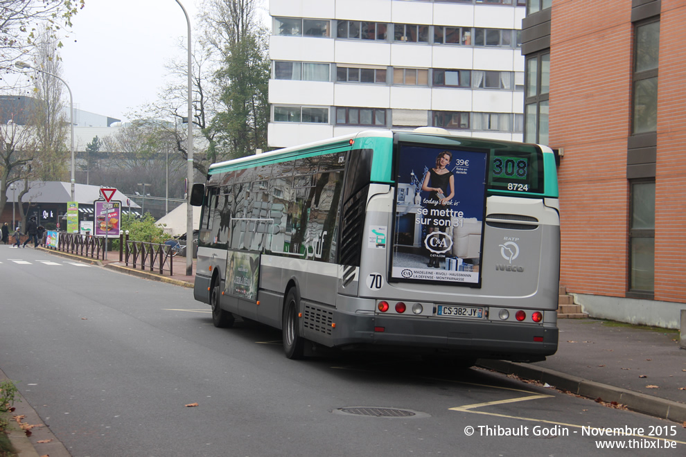 Bus 8724 (CS-382-JY) sur la ligne 308 (RATP) à Créteil