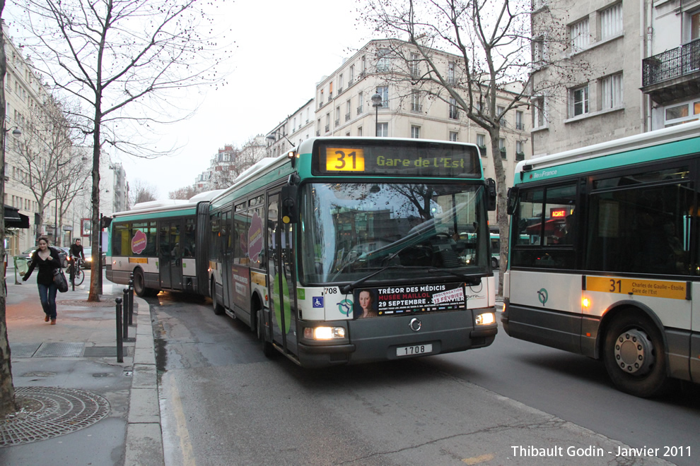 Bus 1708 sur la ligne 31 (RATP) à Brochant (Paris)