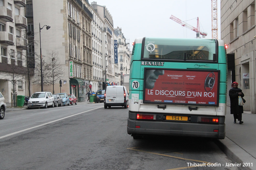 Bus 1541 sur la ligne 31 (RATP) à Brochant (Paris)