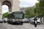 Bus 1703 (BY-185-MM) sur la ligne 31 (RATP) à Charles de Gaulle – Étoile (Paris)