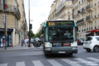 Bus 1748 (890 PKR 75) sur la ligne 31 (RATP) à Malesherbes (Paris)