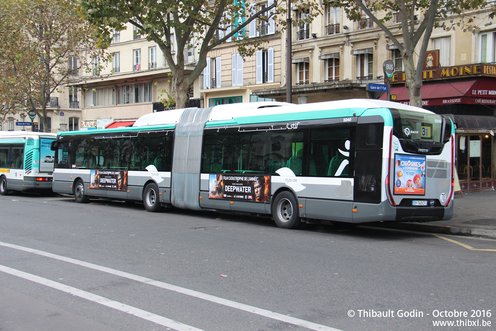 Bus 5040 (DY-740-CT) sur la ligne 31 (RATP) à Gare de l'Est (Paris)