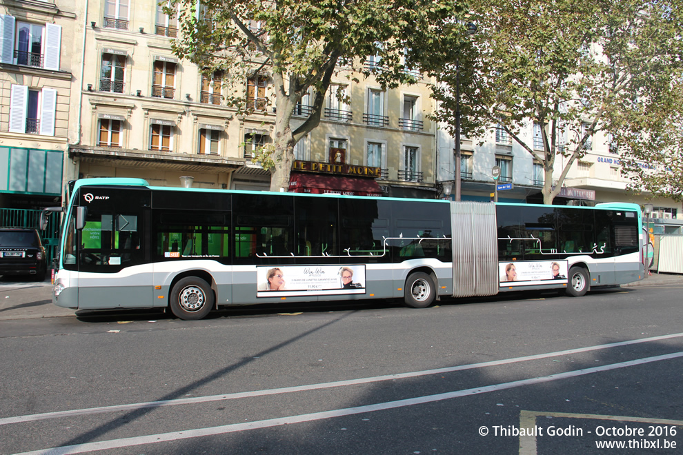Bus 5402 (DL-406-WG) sur la ligne 31 (RATP) à Gare de l'Est (Paris)