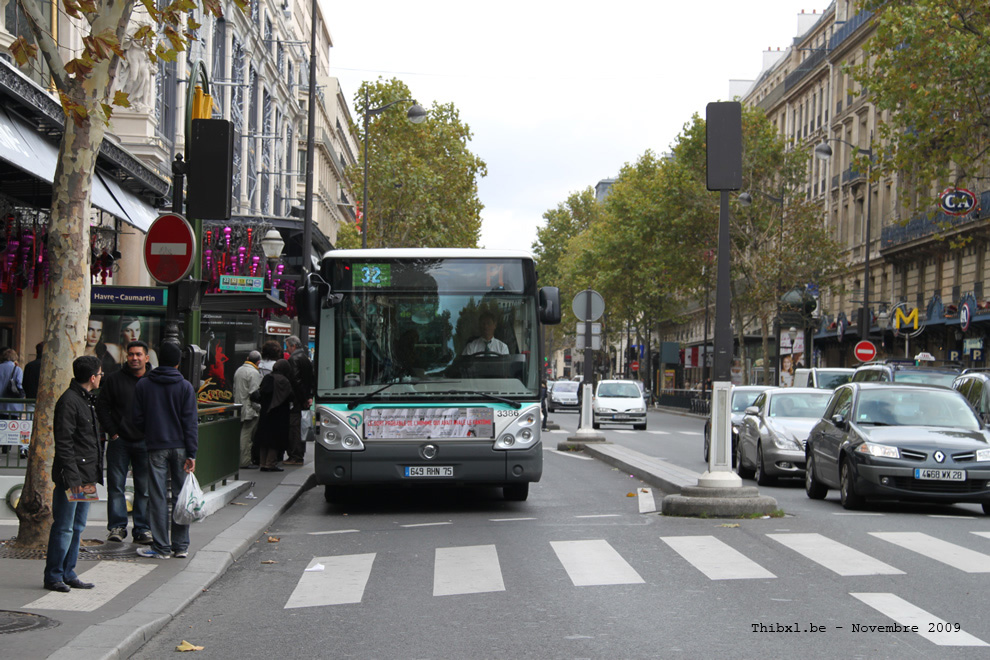 Bus 3386 (649 RHN 75) sur la ligne 32 (RATP) à Havre - Caumartin (Paris)