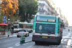 Bus 7375 (791 QBW 75) sur la ligne 32 (RATP) à Cadet (Paris)