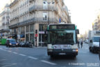 Bus 7384 (875 QFN 75) sur la ligne 32 (RATP) à Cadet (Paris)