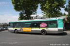 Bus 7297 (911 QAH 75) sur la ligne 323 (RATP) au Kremlin-Bicêtre