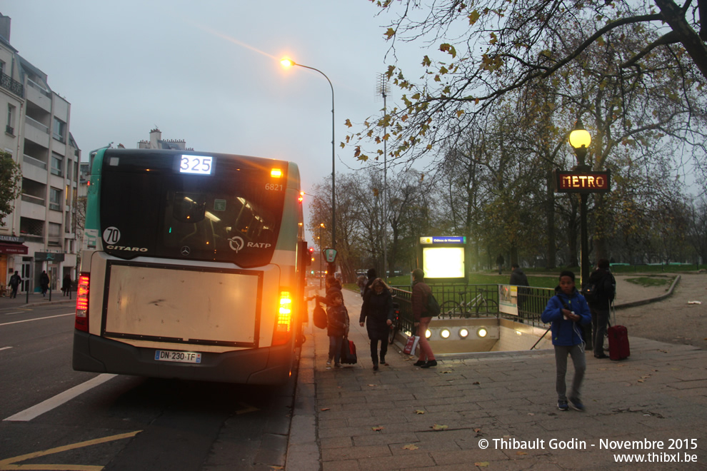 Bus 6821 (DN-230-TF) sur la ligne 325 (RATP) à Vincennes