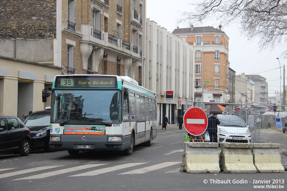 Bus 8211 (623 PWP 75) sur la ligne 35 (RATP) à Aubervilliers