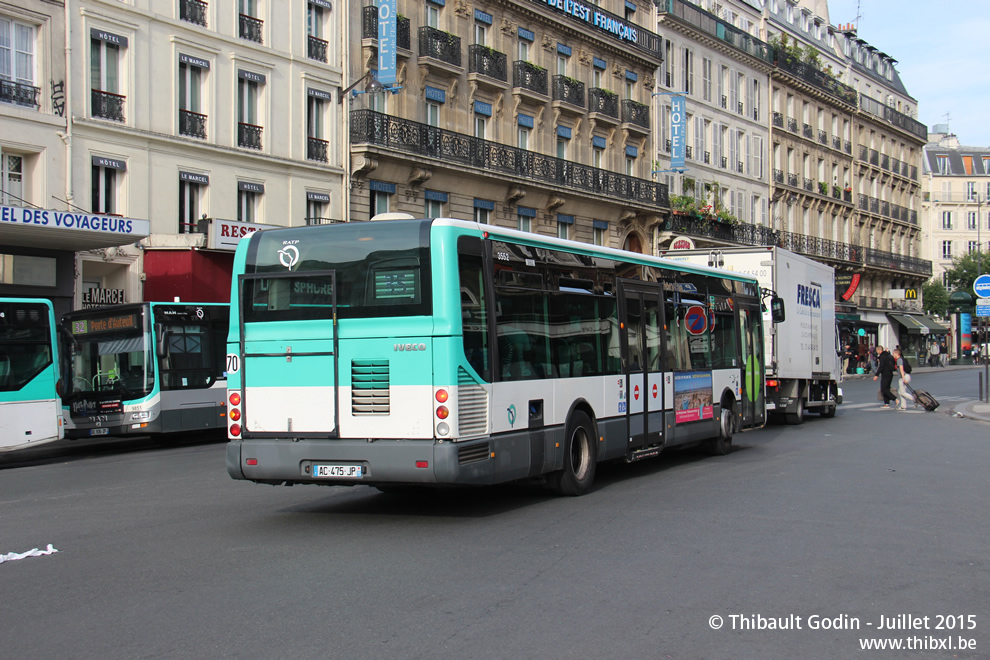 Bus 3552 (AC-475-JP) sur la ligne 35 (RATP) à Gare de l'Est (Paris)