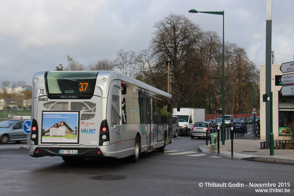 Bus 5063 (DH-790-KJ) sur la ligne 37 (Valmy) à Épinay-sur-Seine