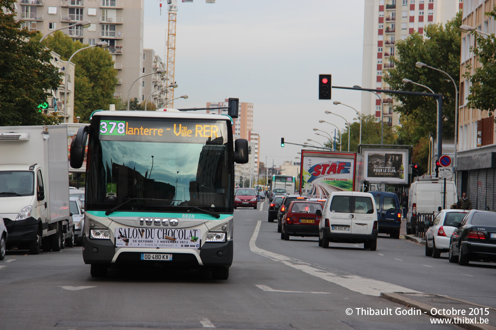 Bus 8824 (DQ-480-KX) sur la ligne 378 (RATP) à Asnières-sur-Seine