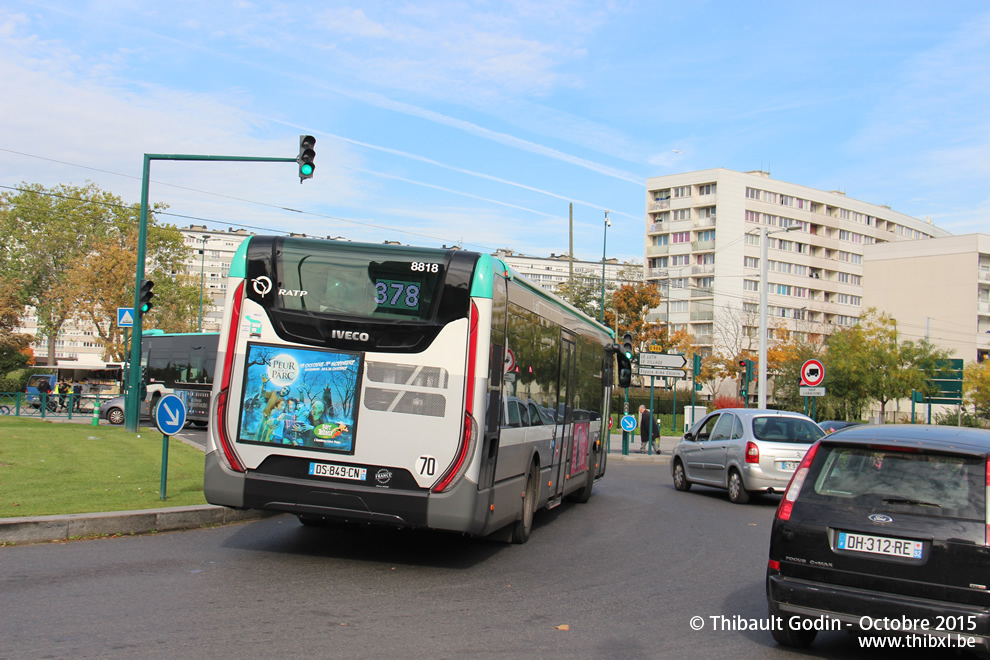 Bus 8818 (DS-849-CN) sur la ligne 378 (RATP) à Gennevilliers