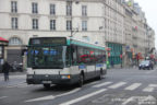 Bus 7549 (230 QBS 75) sur la ligne 38 (RATP) à Gare du Nord (Paris)