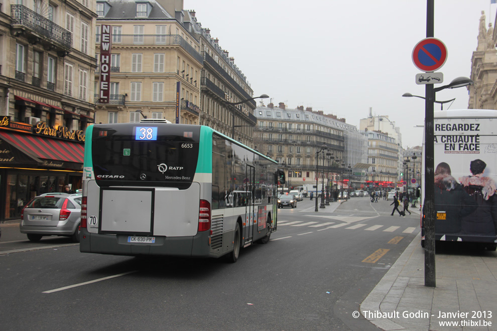 Bus 6653 (CK-630-PM) sur la ligne 38 (RATP) à Gare du Nord (Paris)