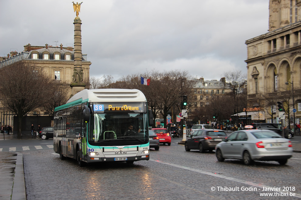 Bus 4109 (EG-229-QB) sur la ligne 38 (RATP) à Châtelet (Paris)