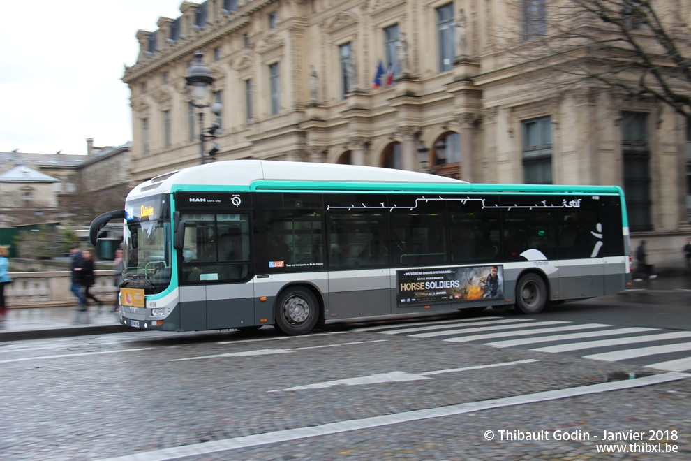 Bus 4108 (EG-945-HL) sur la ligne 38 (RATP) à Cité (Paris)