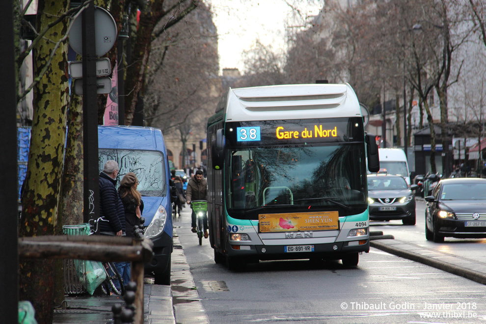 Bus 4094 (EG-691-VR) sur la ligne 38 (RATP) à Étienne Marcel (Paris)