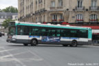 Bus 7429 (944 QBA 75) sur la ligne 38 (RATP) à Gare de l'Est (Paris)