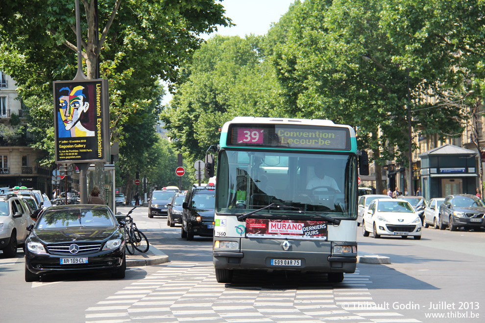 Bus 7660 (609 QAR 75) sur la ligne 39 (RATP) à Saint-Germain-des-Prés (Paris)