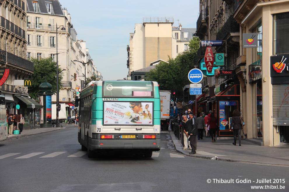 Bus 7648 (607 QAR 75) sur la ligne 39 (RATP) à Gare de l'Est (Paris)