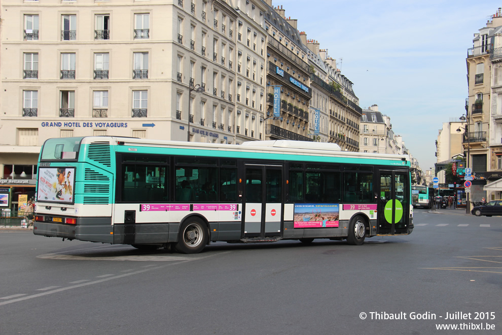 Bus 7650 (216 QAQ 75) sur la ligne 39 (RATP) à Gare de l'Est (Paris)