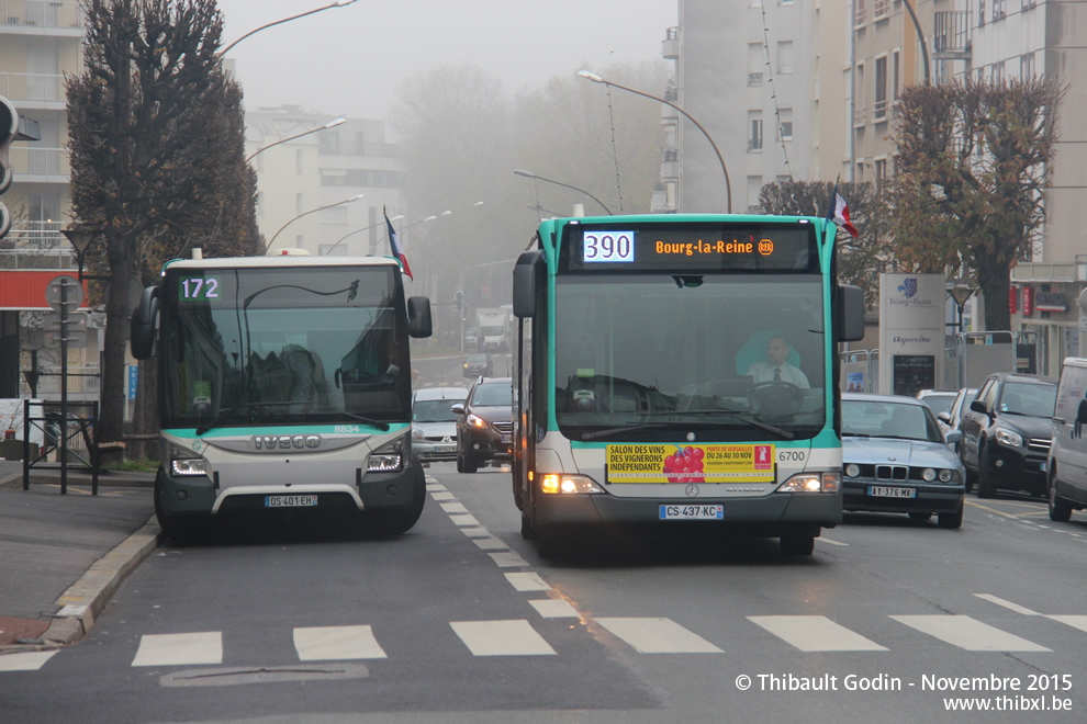 Bus 6700 (CS-437-KC) sur la ligne 390 (RATP) à Bourg-la-Reine