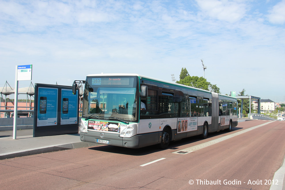 Bus 1944 (BN-551-LS) sur la ligne 393 (RATP) à Créteil