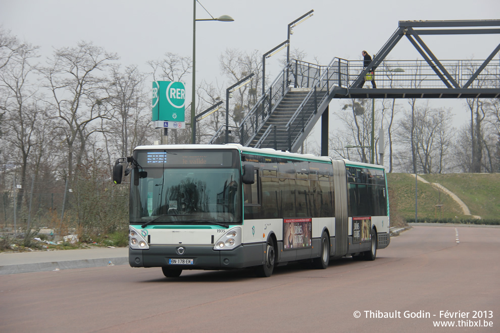 Bus 1935 (BN-178-EK) sur la ligne 393 (RATP) à Sucy-en-Brie