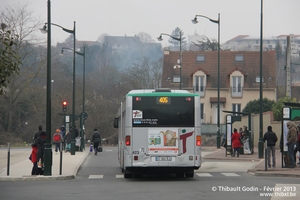 Bus 423 (CC-062-BJ) sur la ligne 405 (TICE) à Corbeil-Essonnes