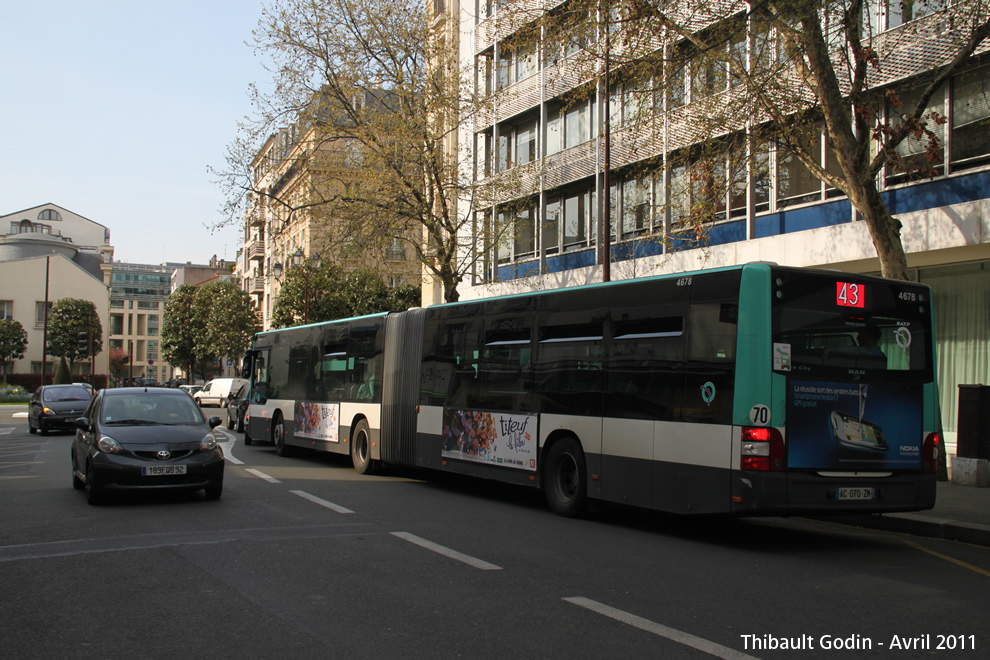 Bus 4678 (AC-070-ZM) sur la ligne 43 (RATP) à Neuilly-sur-Seine