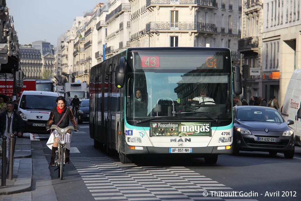Bus 4706 (AF-851-NH) sur la ligne 43 (RATP) à Poissonnière (Paris)