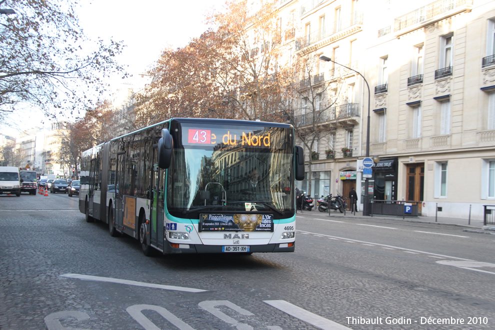 Bus 4695 (AD-351-XH) sur la ligne 43 (RATP) à Haussmann (Paris)