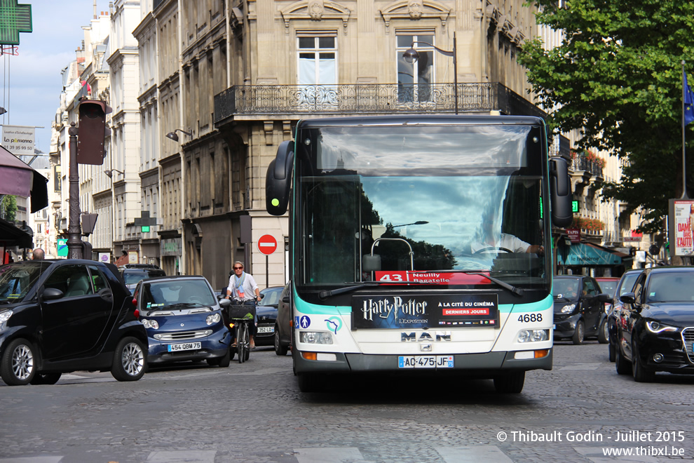 Bus 4688 (AC-475-JF) sur la ligne 43 (RATP) à Haussmann (Paris)